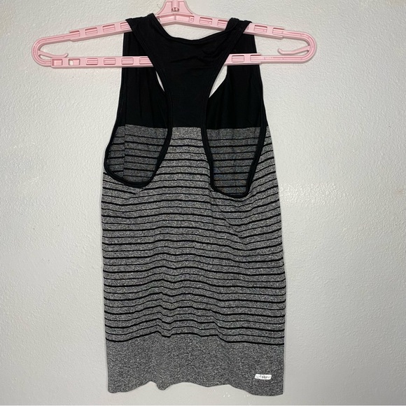 Danskin Now | Women's Activewear Muscle tee Size S - Picture 2 of 8